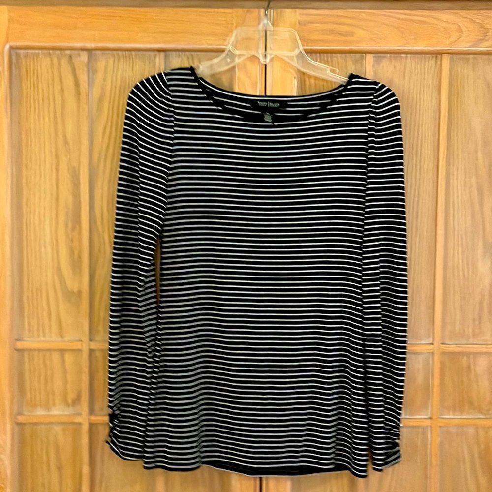 White House Black Market long sleeve shirt size XS